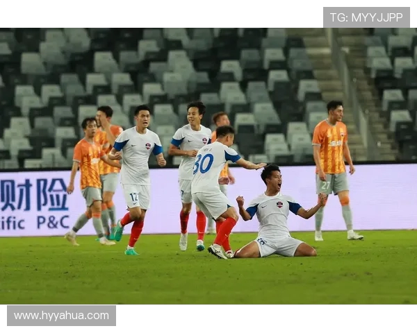 深圳新鹏城与梅州客家激战正酣 两队争夺宝贵三分决战再度上演