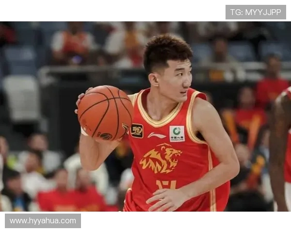 孙铭徽：从青涩少年到篮球场上的璀璨明星之路探索